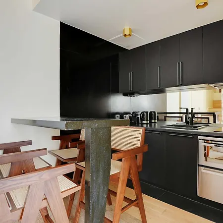 Apartment Cmg Palais De L'elysee Saint-honore Paris